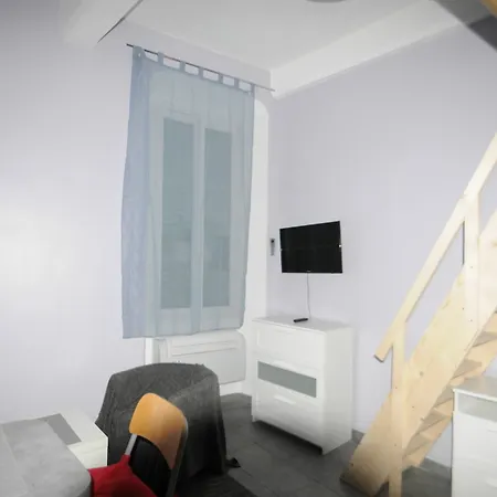 Dou Gouvernou Apartment